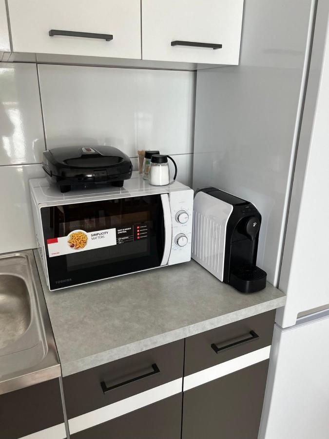 Sdh 1 Radzymin Comfortable Apartment Near Warsaw Bagian luar foto