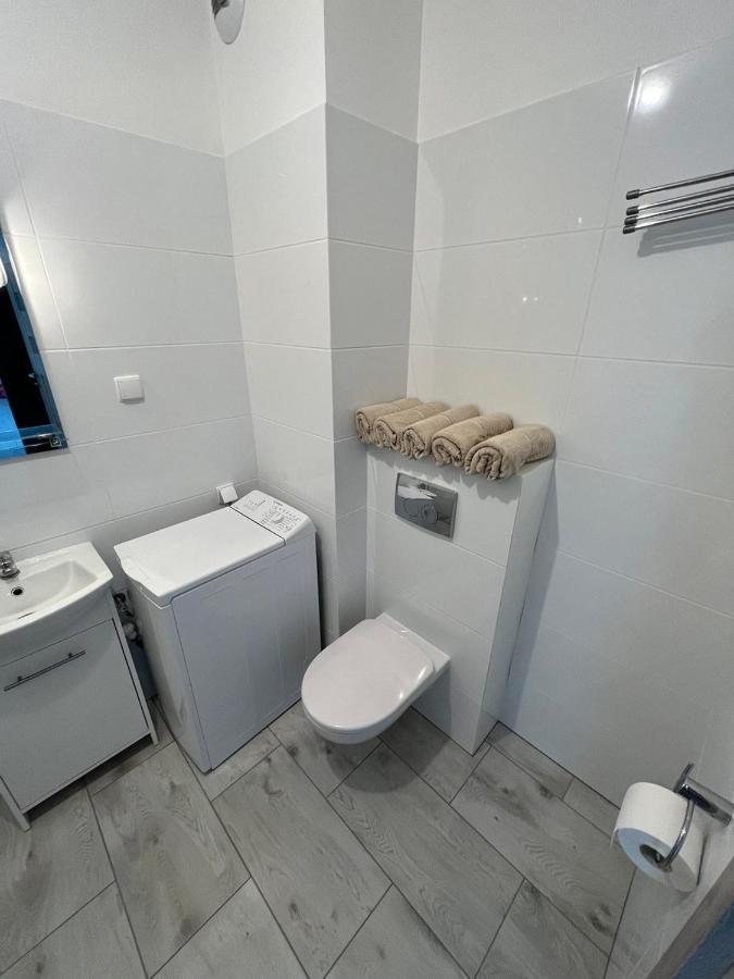 Sdh 1 Radzymin Comfortable Apartment Near Warsaw Bagian luar foto