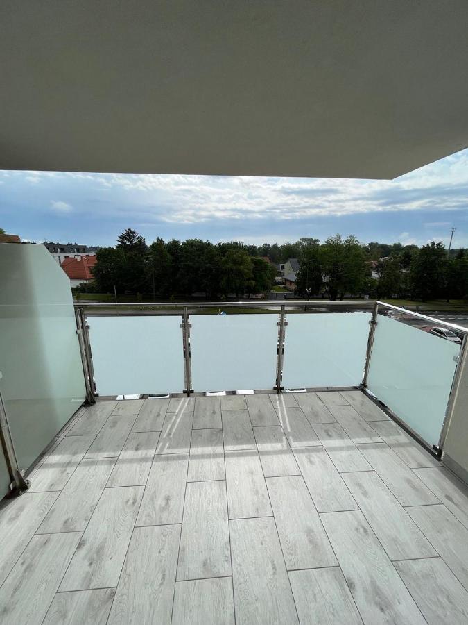 Sdh 1 Radzymin Comfortable Apartment Near Warsaw Bagian luar foto